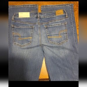 American Eagle Favorite Boyfriend Super Stretch Size 8 NWT